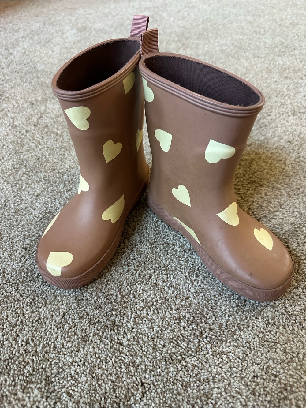 Zara Brown Kids Rain Boots with Cream Heart Print